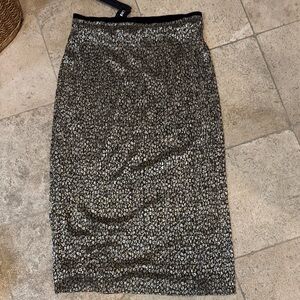 Anthropologie Black and Silver Metallic Flowy Skirt